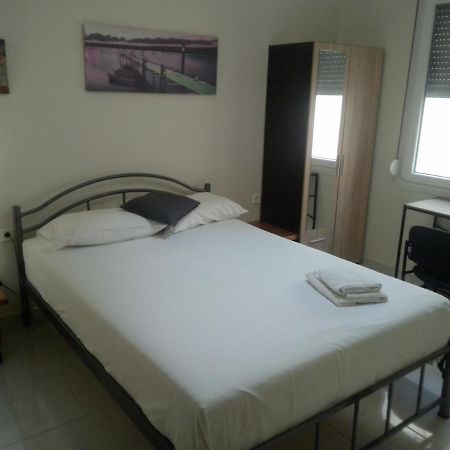 קאבאלה Room To Rent-Shared Wc מראה חיצוני תמונה